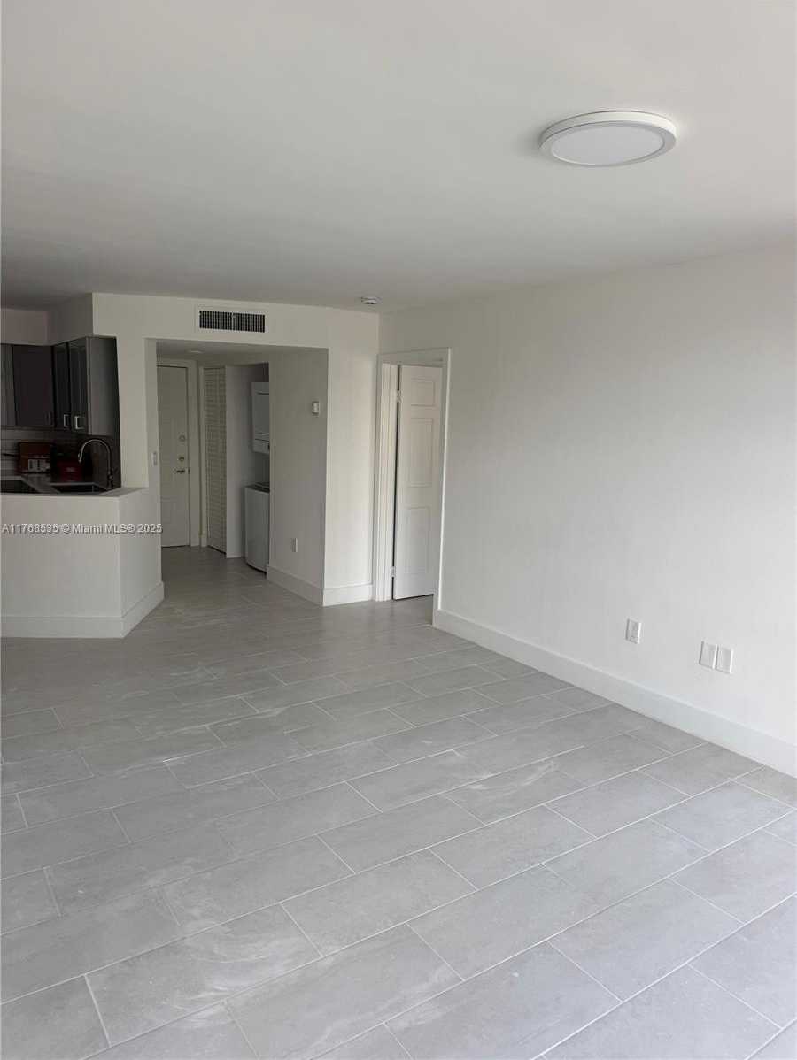 Small Image of 1280 SOUTH ALHAMBRA CIR #2209, Coral Gables Number 6