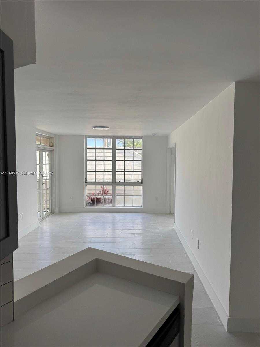 Small Image of 1280 SOUTH ALHAMBRA CIR #2209, Coral Gables Number 8