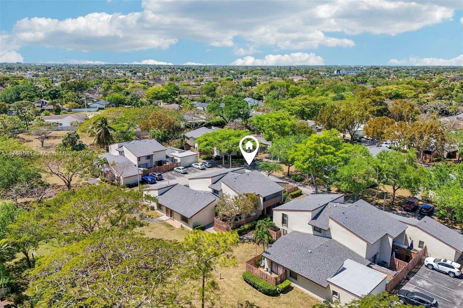 Small Image of 11514 SOUTH WEST 109TH RD #37Z, Miami Number 27