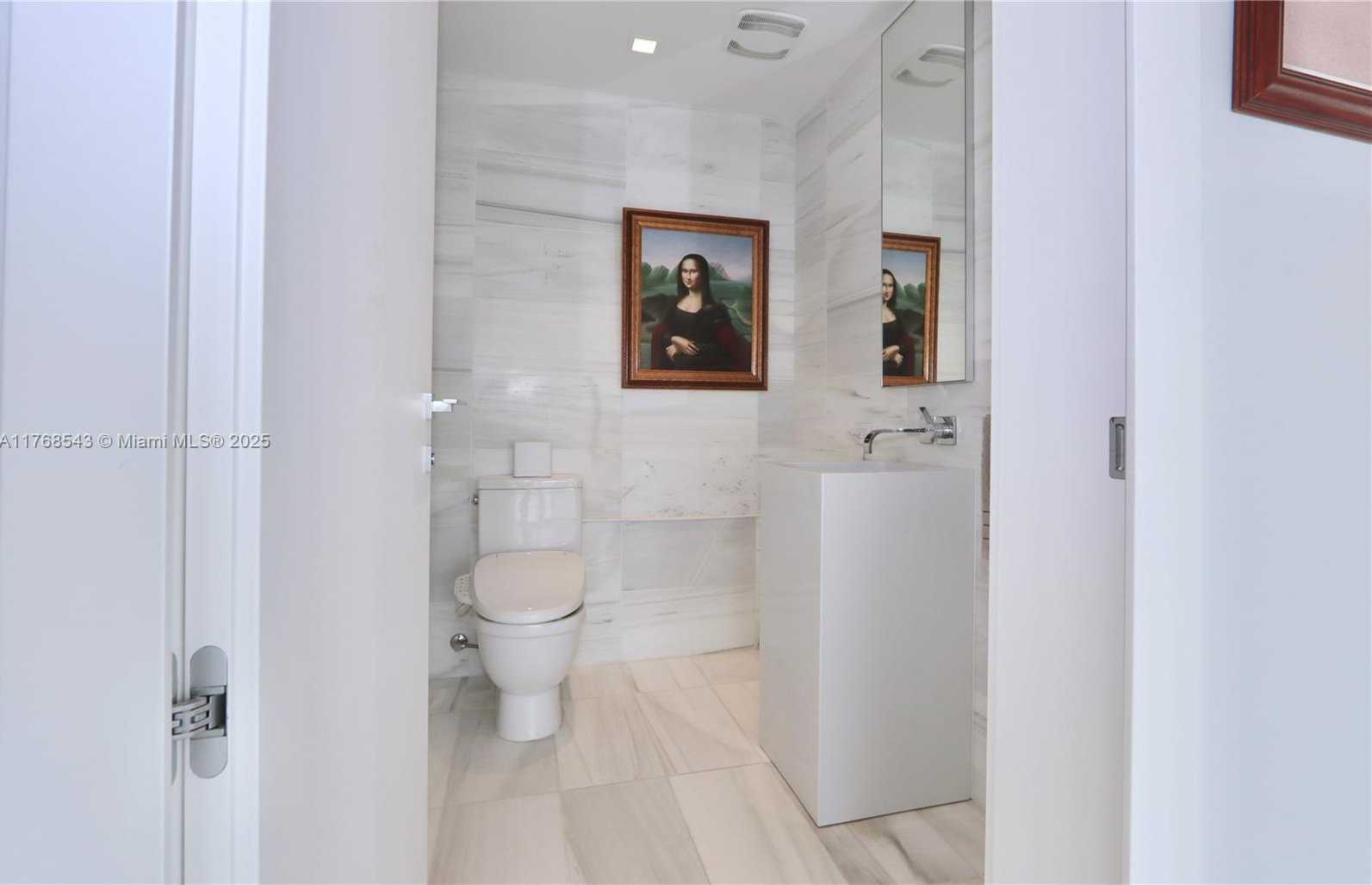 Small Image of 321 OCEAN DR #502, Miami Beach Number 16