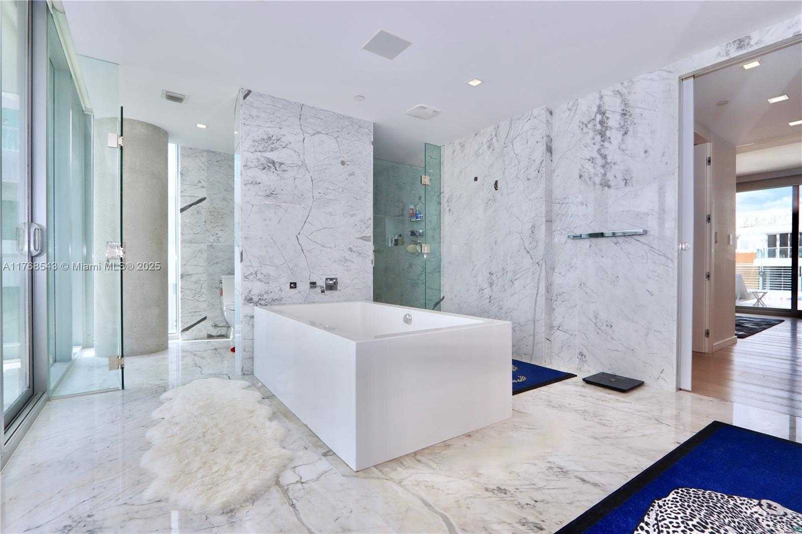 Small Image of 321 OCEAN DR #502, Miami Beach Number 23