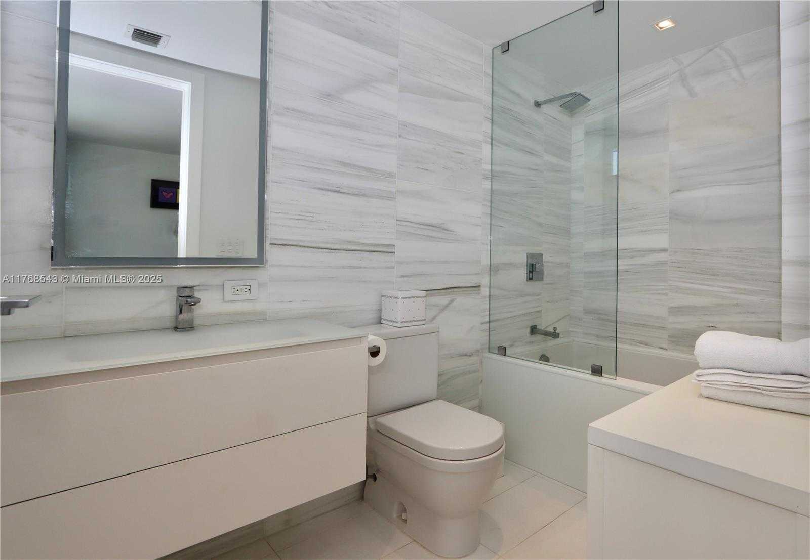 Small Image of 321 OCEAN DR #502, Miami Beach Number 30