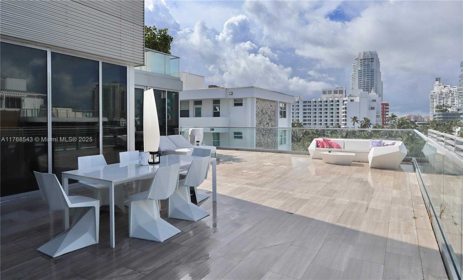 Small Image of 321 OCEAN DR #502, Miami Beach Number 34