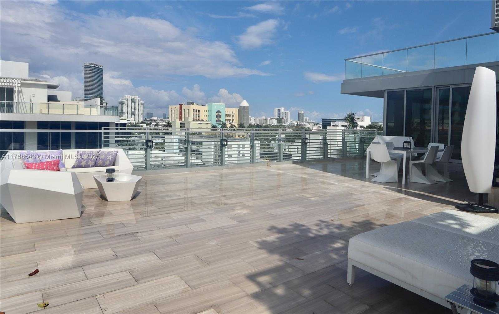Small Image of 321 OCEAN DR #502, Miami Beach Number 36