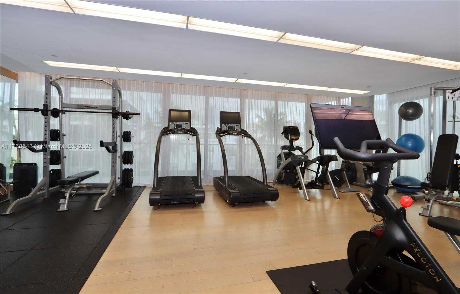 Small Image of 321 OCEAN DR #502, Miami Beach Number 42