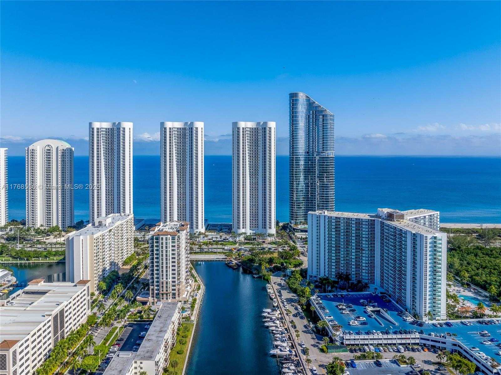 Small Image of 100 BAYVIEW DR #1905, Sunny Isles Beach Number 30