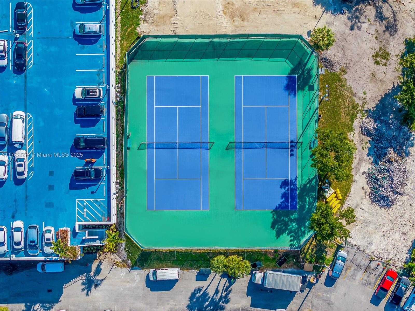 Small Image of 100 BAYVIEW DR #1905, Sunny Isles Beach Number 35