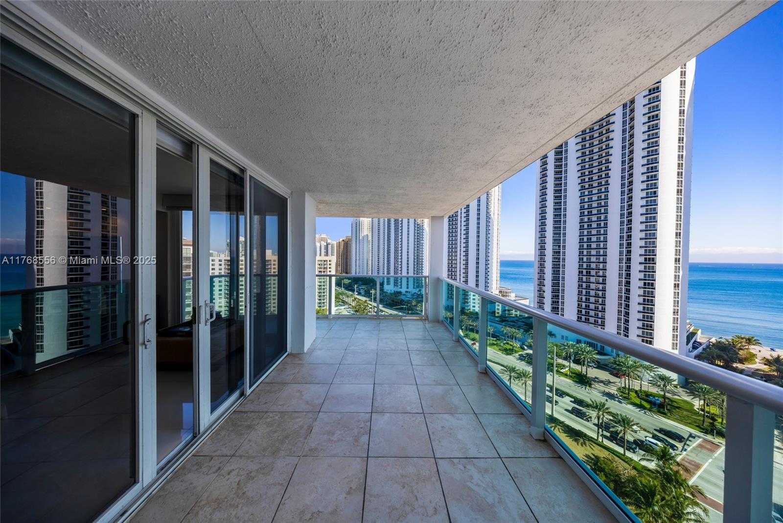Small Image of 100 BAYVIEW DR #1905, Sunny Isles Beach Number 5