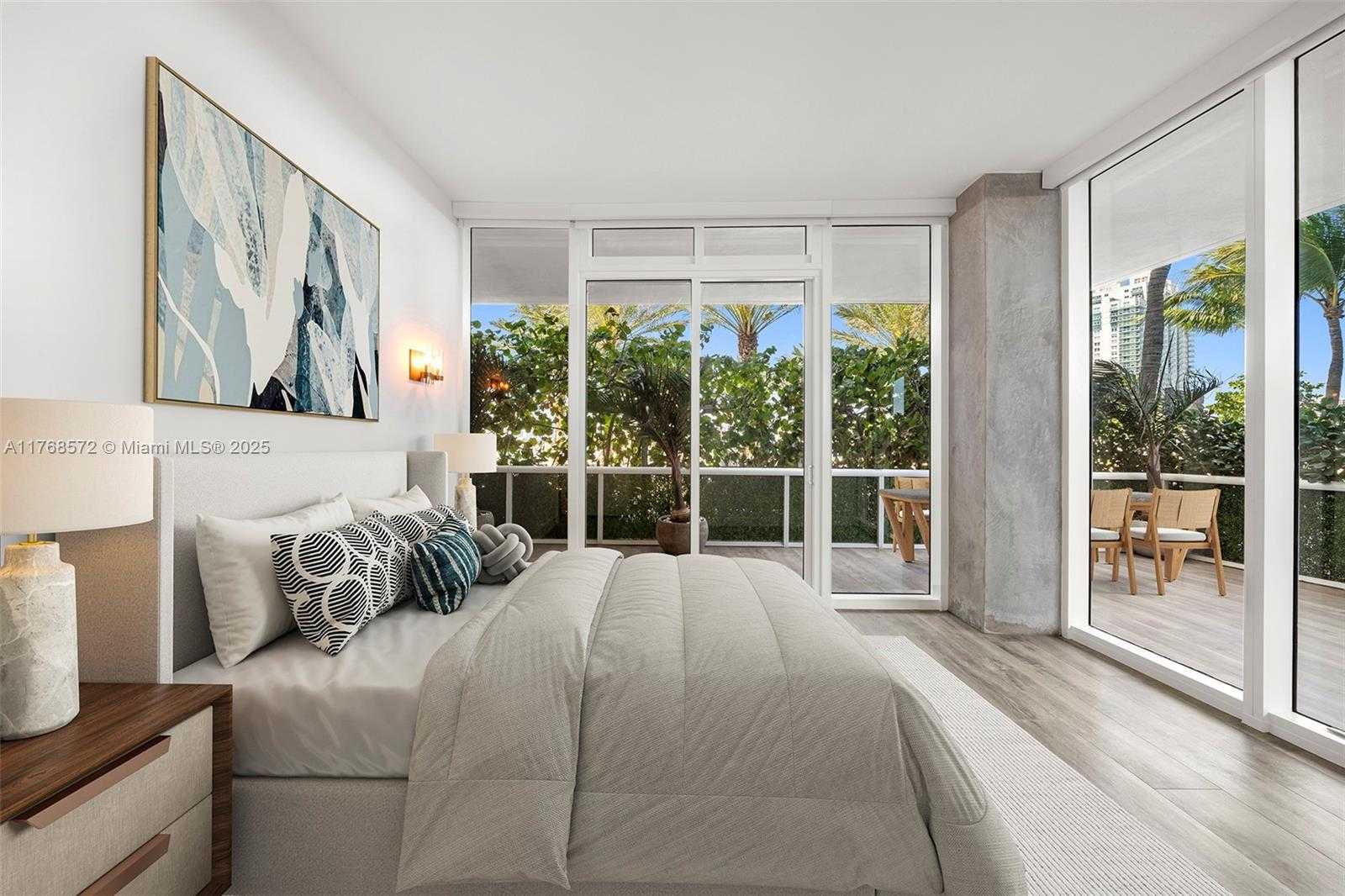 Small Image of 450 Alton Rd, Miami Beach, FL 33139, USA Number 19