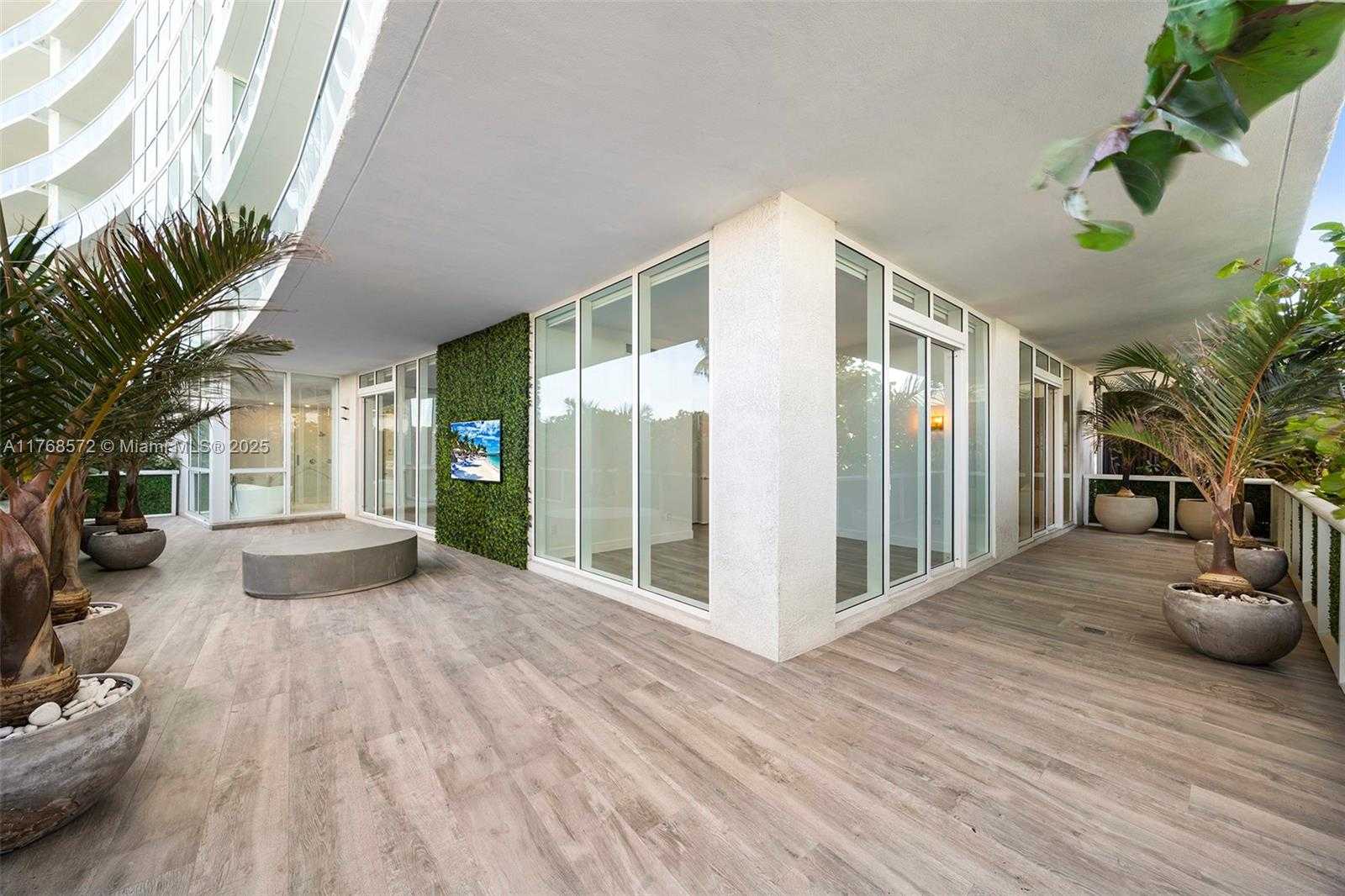Small Image of 450 Alton Rd, Miami Beach, FL 33139, USA Number 23