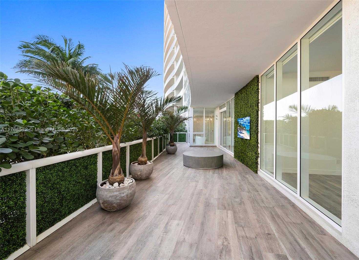Small Image of 450 Alton Rd, Miami Beach, FL 33139, USA Number 24