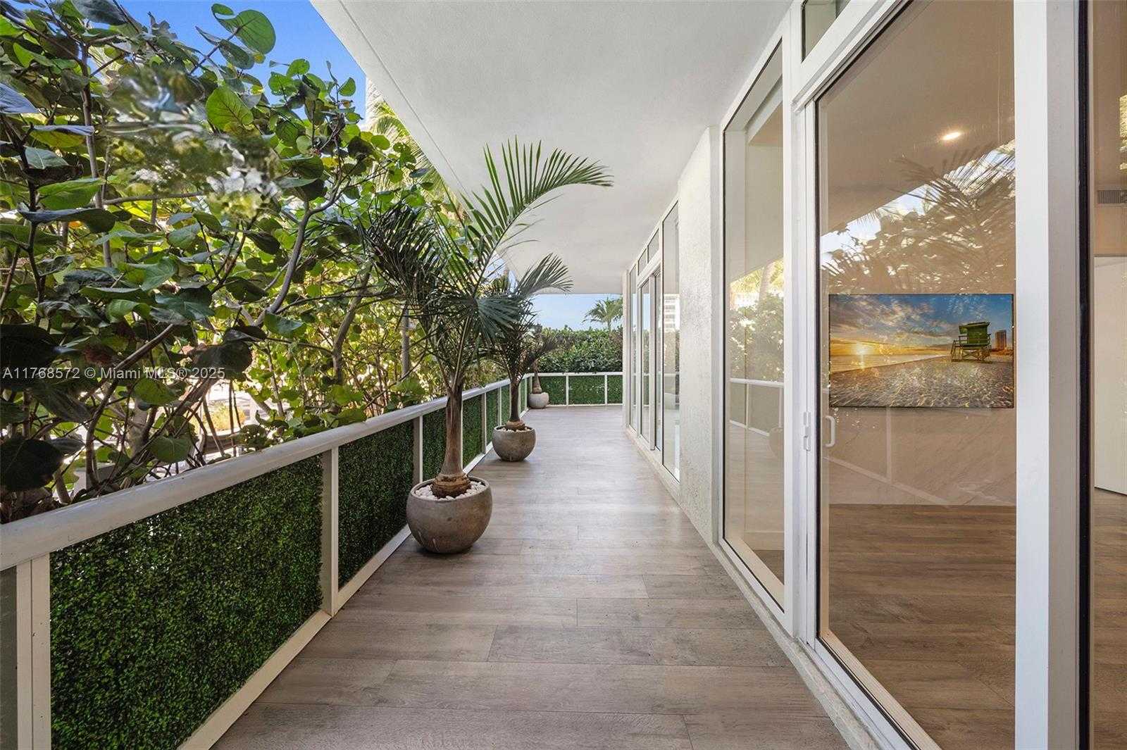 Small Image of 450 Alton Rd, Miami Beach, FL 33139, USA Number 25