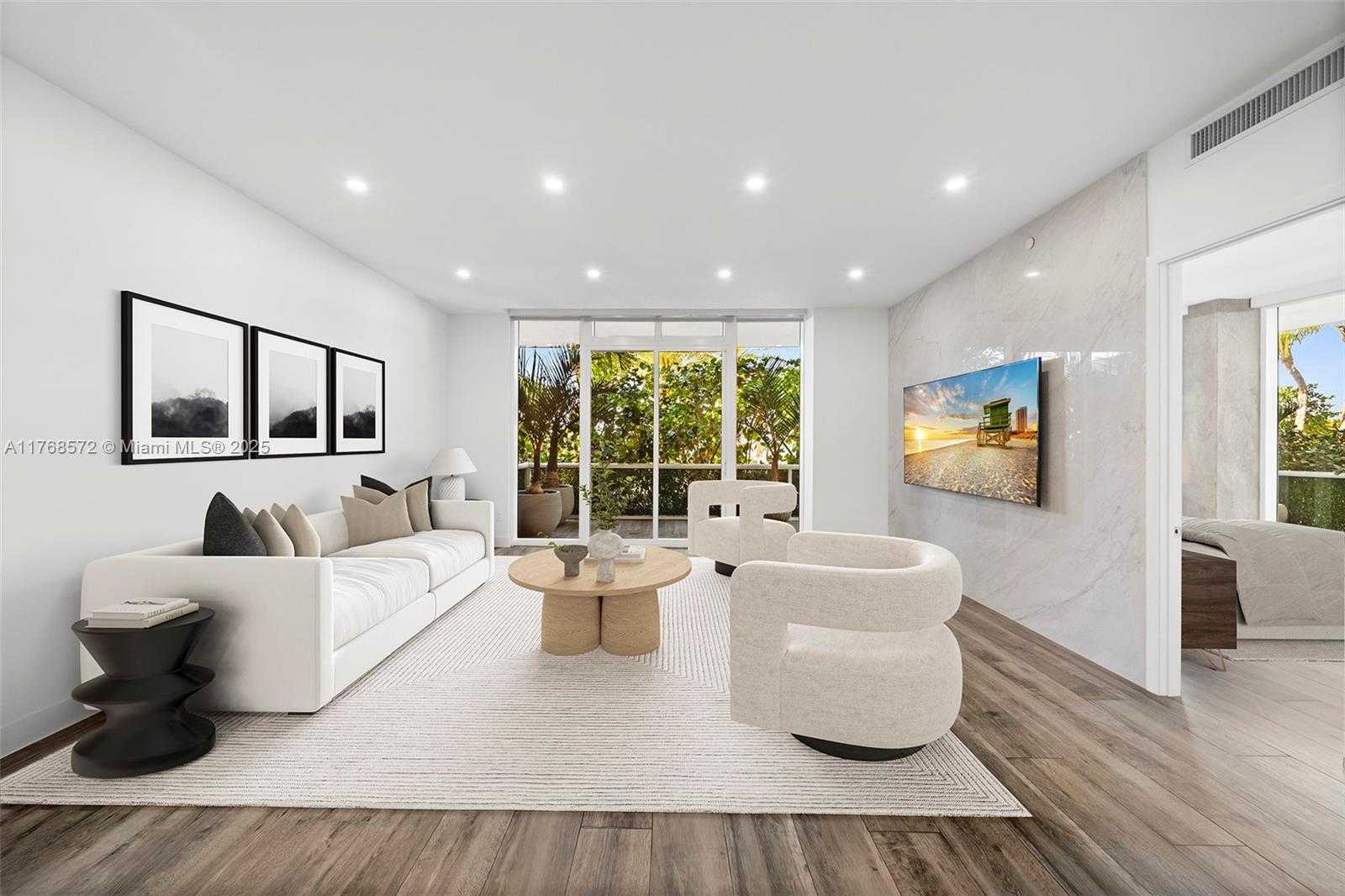 Small Image of 450 Alton Rd, Miami Beach, FL 33139, USA Number 3