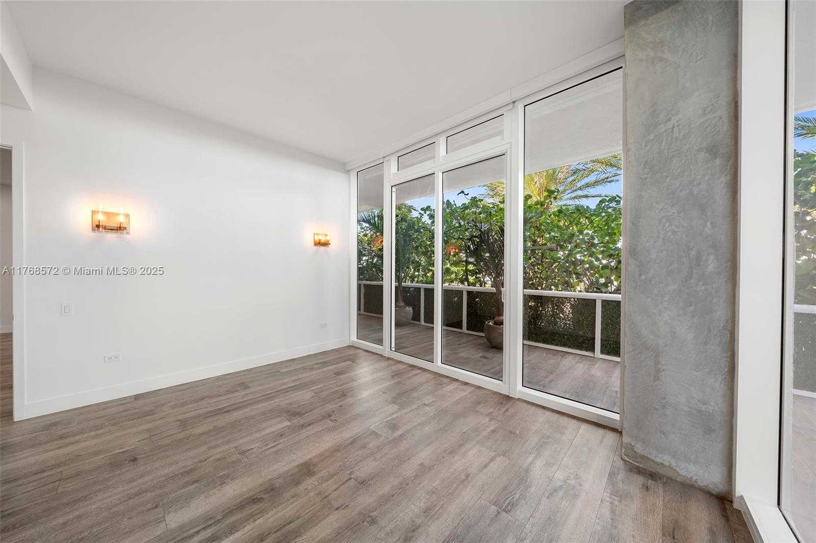 Small Image of 450 Alton Rd, Miami Beach, FL 33139, USA Number 33