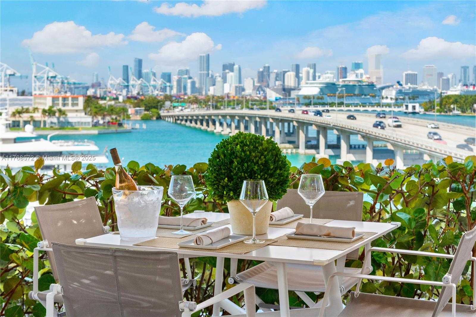 Small Image of 450 Alton Rd, Miami Beach, FL 33139, USA Number 36