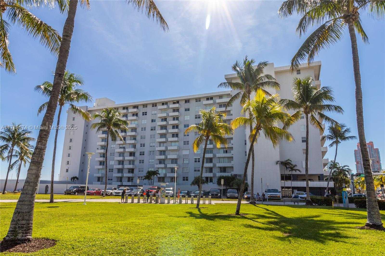 Small Image of 465 OCEAN DR #315, Miami Beach Number 21