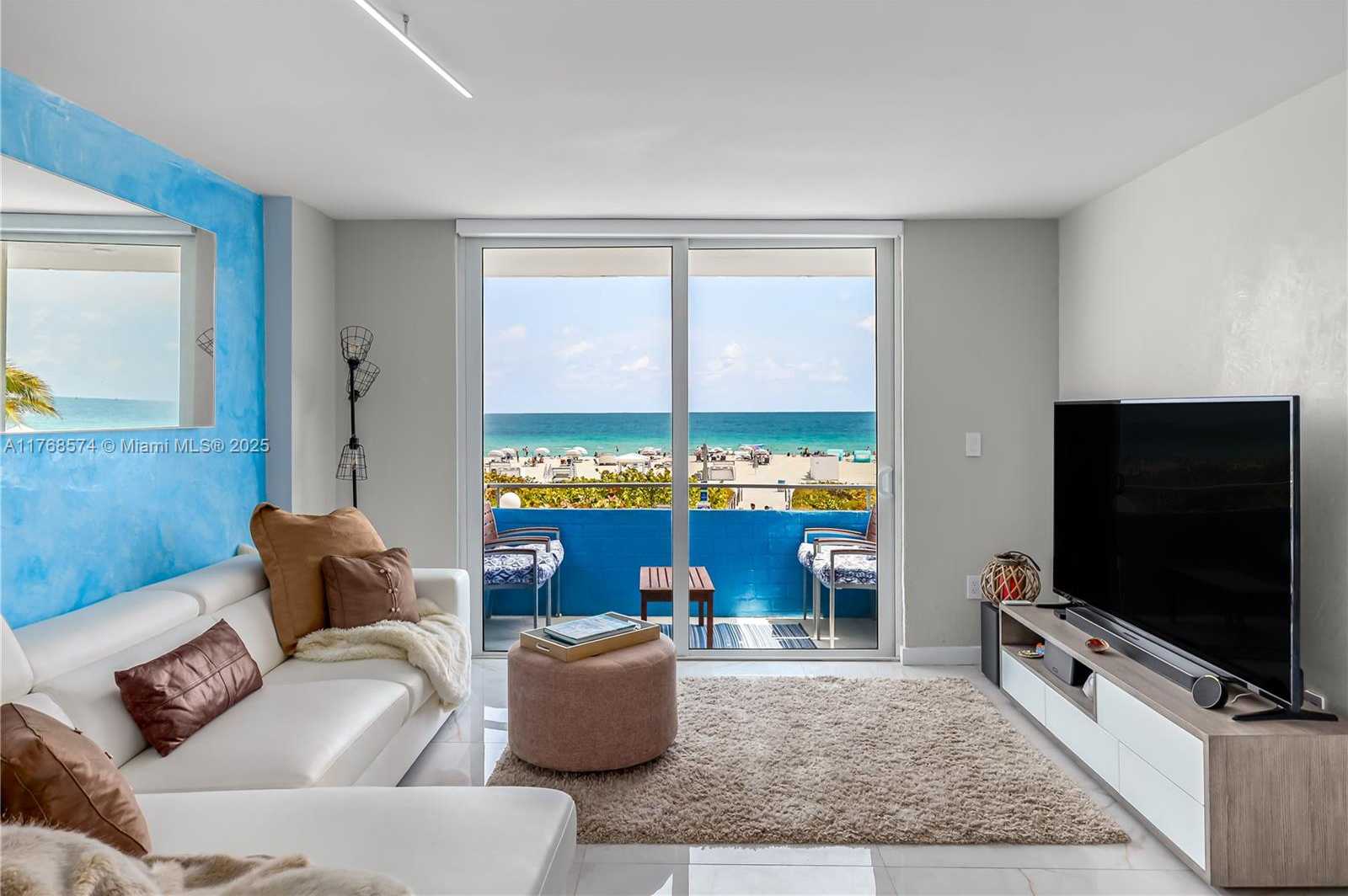 Small Image of 465 OCEAN DR #315, Miami Beach Number 4