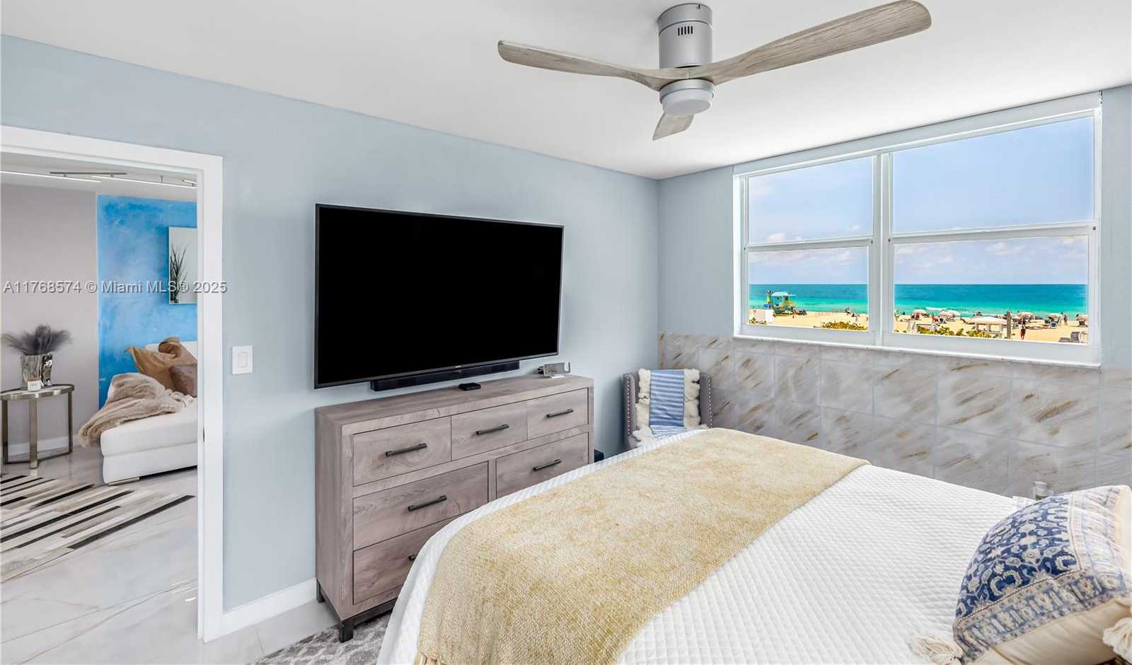 Small Image of 465 OCEAN DR #315, Miami Beach Number 8