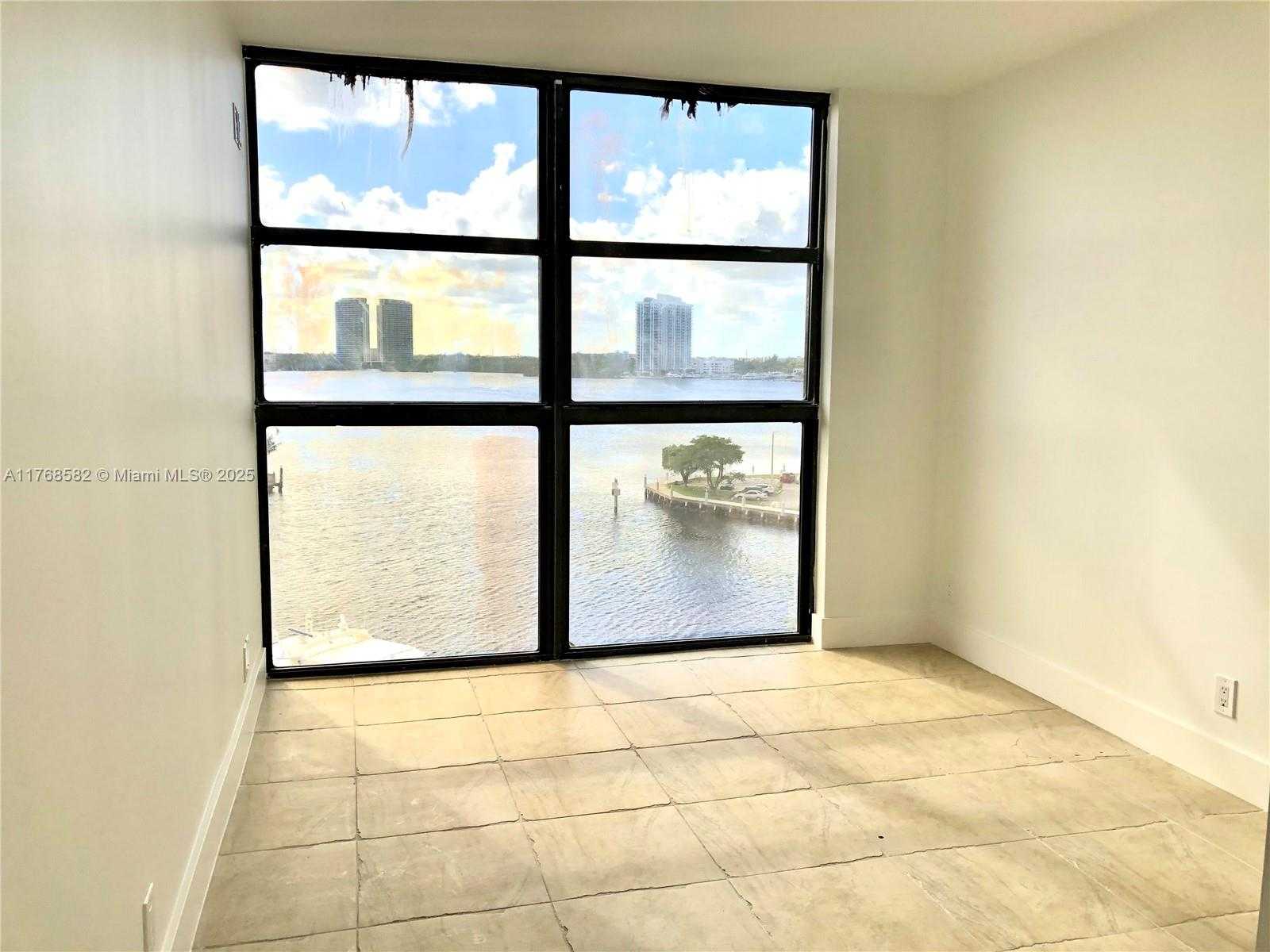 Small Image of 1000 WEST ISLAND BLVD #712, Aventura Number 18