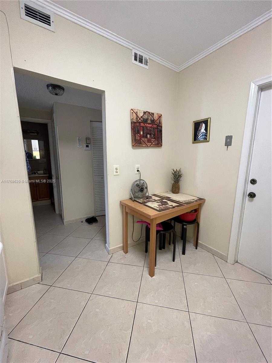 Small Image of 1801 #PH40, Hallandale Beach Number 27