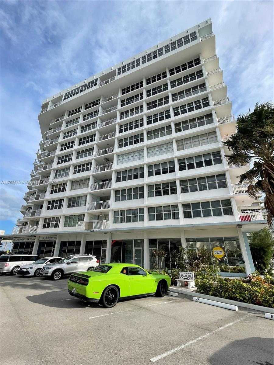 Small Image of 1801 #PH40, Hallandale Beach Number 28
