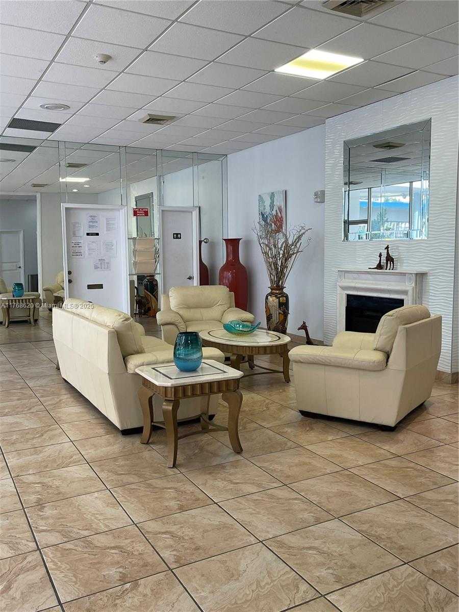 Small Image of 1801 #PH40, Hallandale Beach Number 47