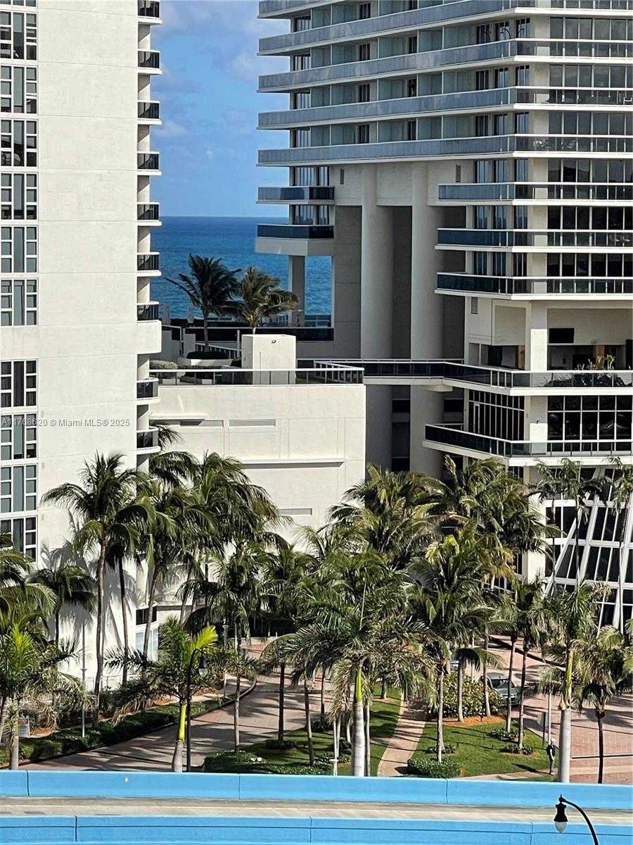 Small Image of 1801 #PH40, Hallandale Beach Number 5