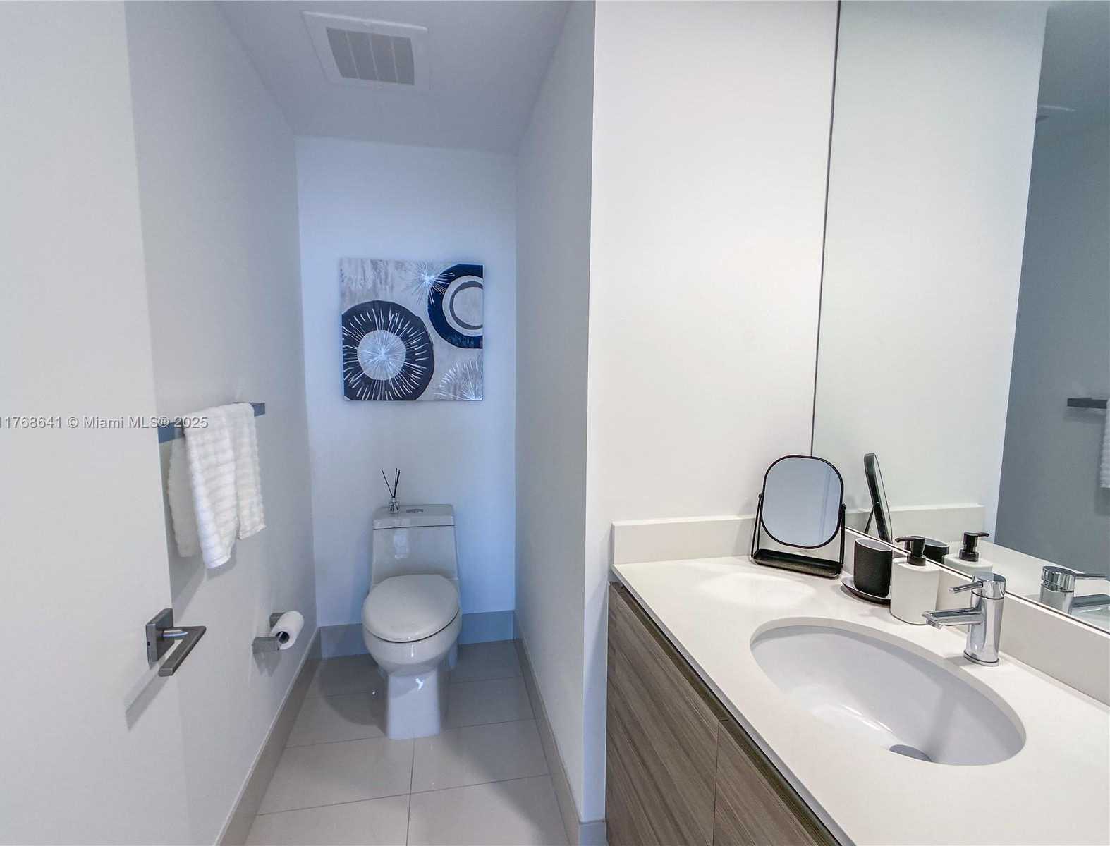 Small Image of 121 NORTH EAST 34TH ST #908, Miami Number 17