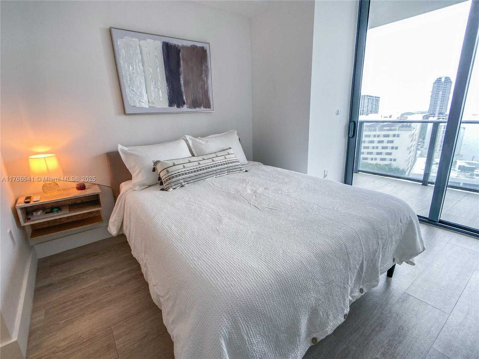 Small Image of 121 NORTH EAST 34TH ST #908, Miami Number 18