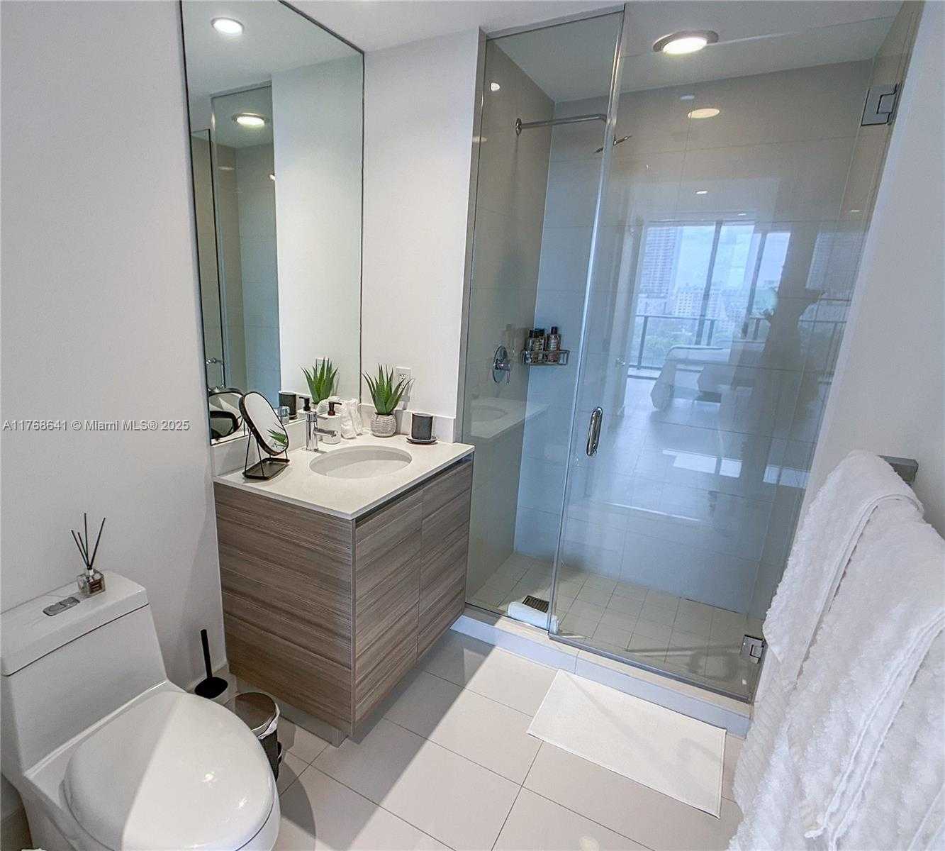 Small Image of 121 NORTH EAST 34TH ST #908, Miami Number 19