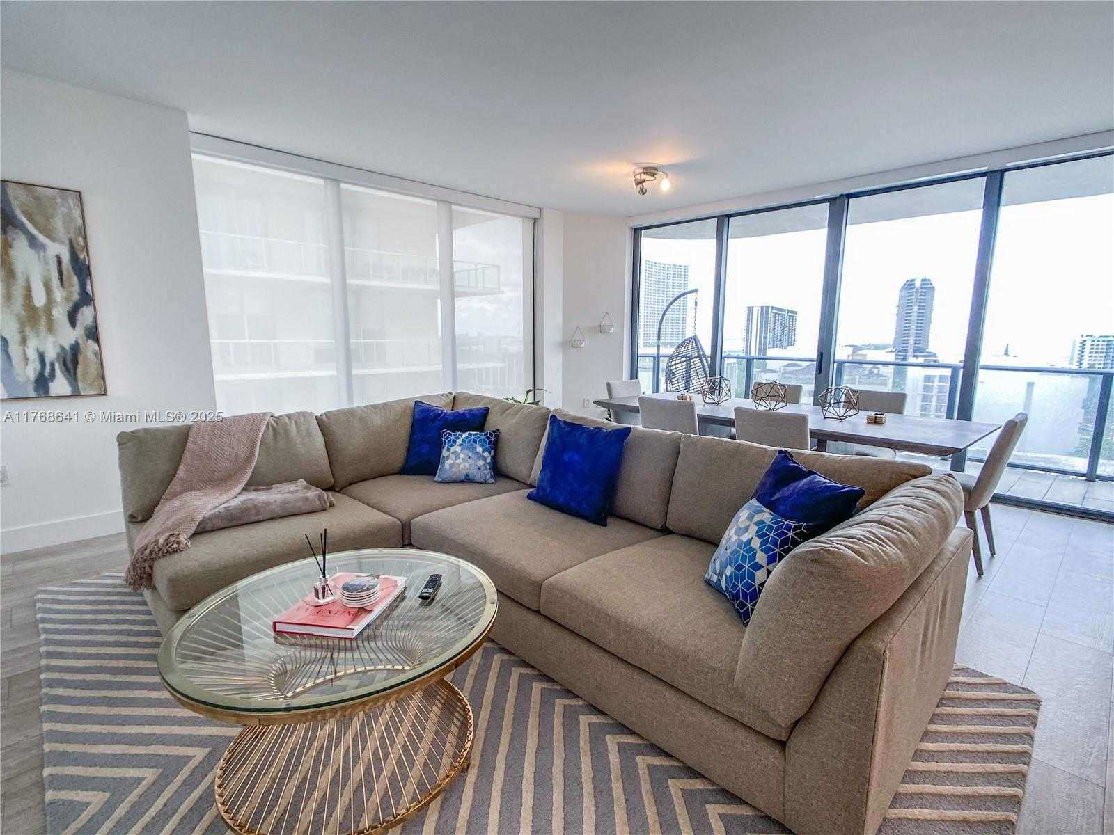 Small Image of 121 NORTH EAST 34TH ST #908, Miami Number 3
