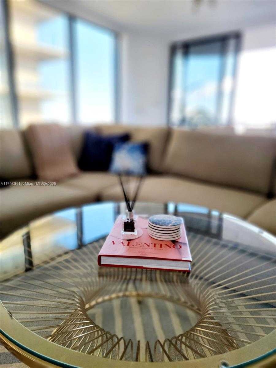 Small Image of 121 NORTH EAST 34TH ST #908, Miami Number 4