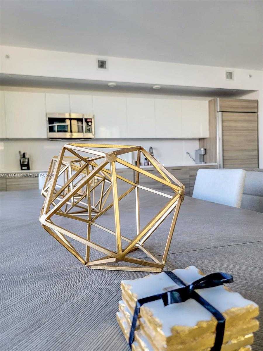 Small Image of 121 NORTH EAST 34TH ST #908, Miami Number 6