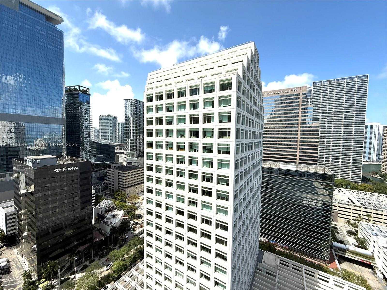 Small Image of 950 BRICKELL BAY DR #2706, Florida City Number 15
