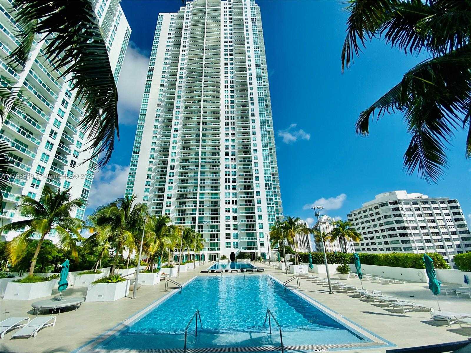 Small Image of 950 BRICKELL BAY DR #2706, Florida City Number 37