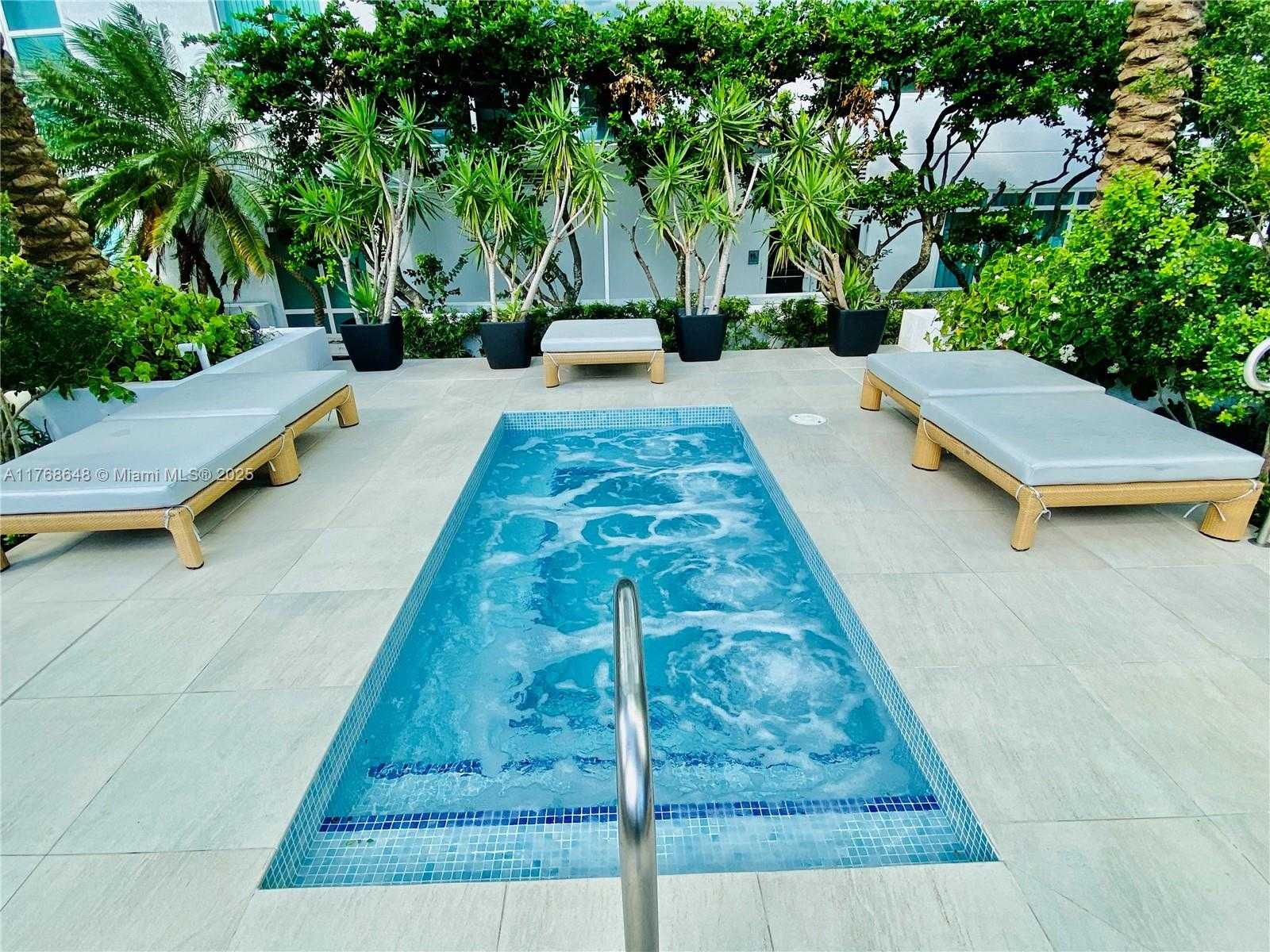 Small Image of 950 BRICKELL BAY DR #2706, Florida City Number 38