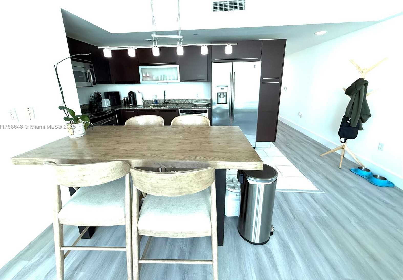 Small Image of 950 BRICKELL BAY DR #2706, Florida City Number 6