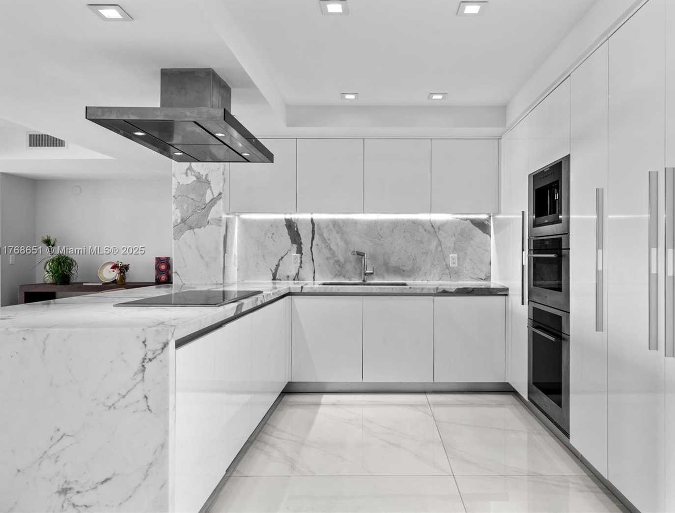 Small Image of 330 SUNNY ISLES BLVD #5-2204, Sunny Isles Beach Number 13