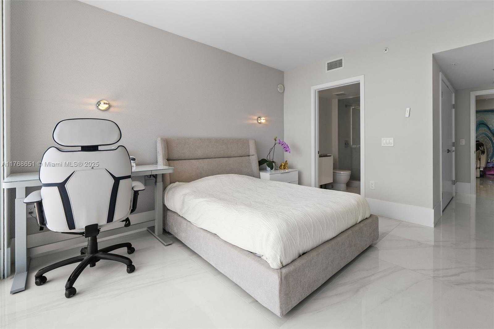 Small Image of 330 SUNNY ISLES BLVD #5-2204, Sunny Isles Beach Number 24