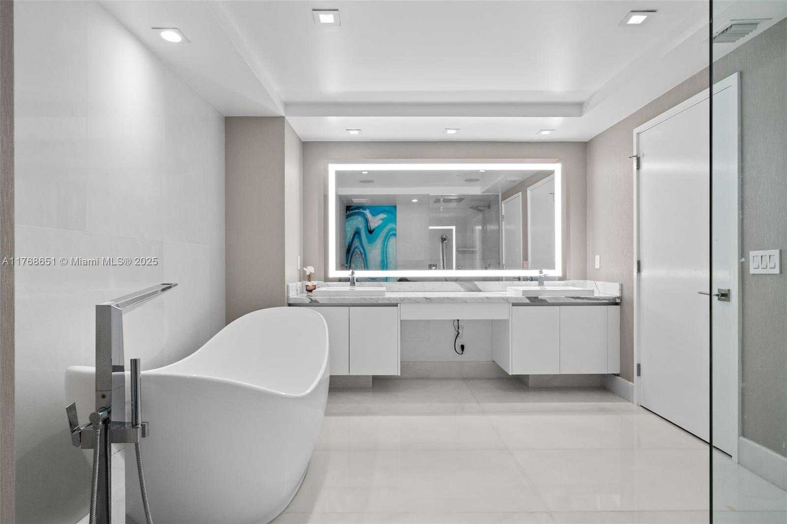 Small Image of 330 SUNNY ISLES BLVD #5-2204, Sunny Isles Beach Number 47