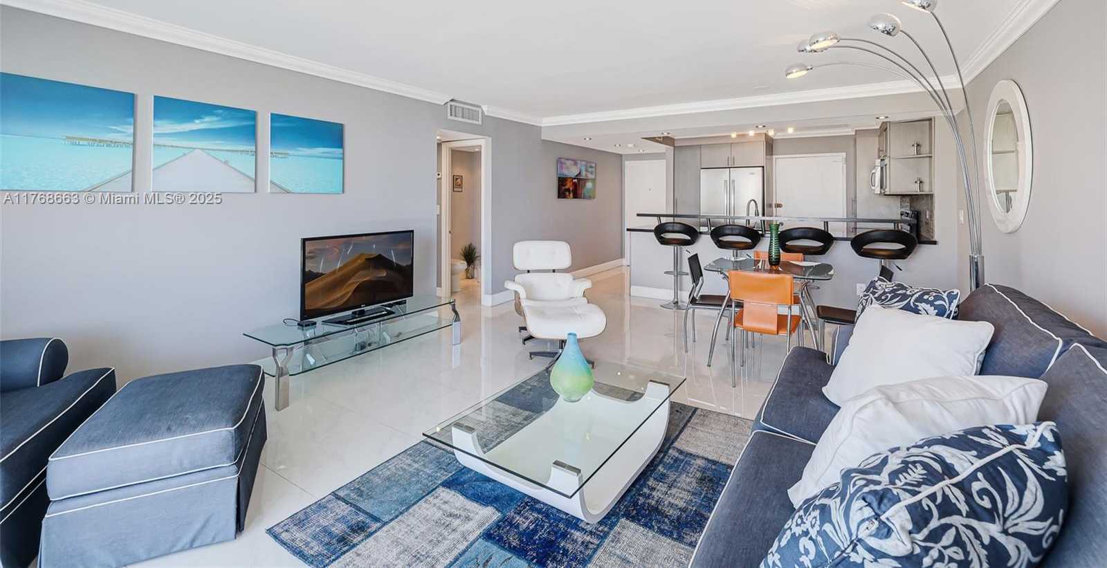 Small Image of 5838 COLLINS AVE #15D, Miami Beach Number 10