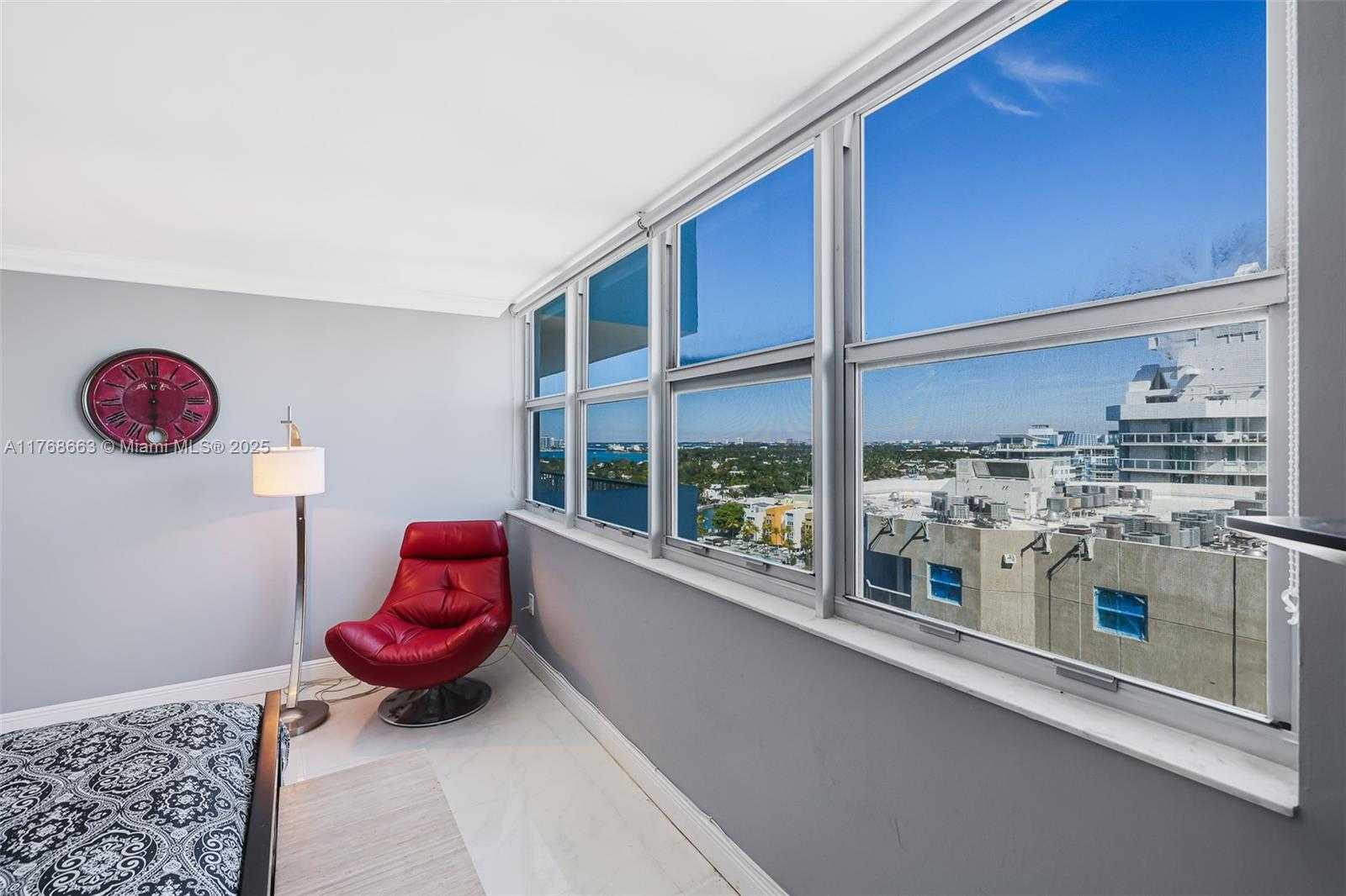 Small Image of 5838 COLLINS AVE #15D, Miami Beach Number 22