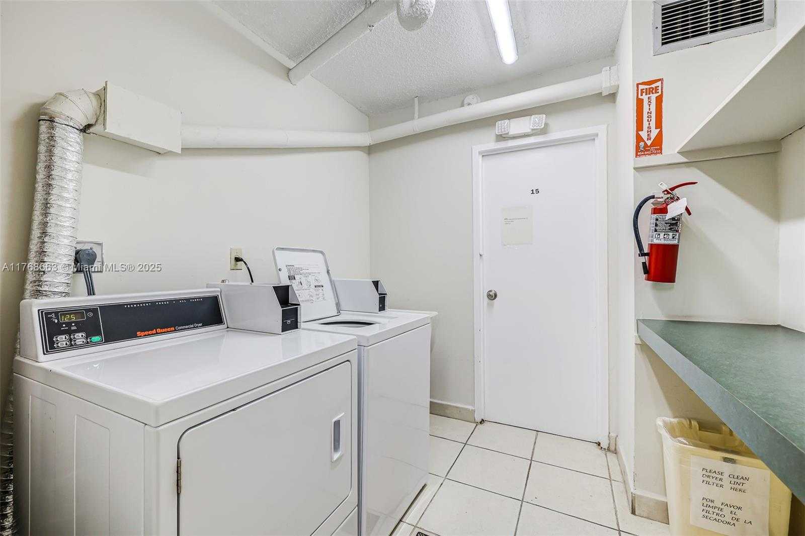 Small Image of 5838 COLLINS AVE #15D, Miami Beach Number 37