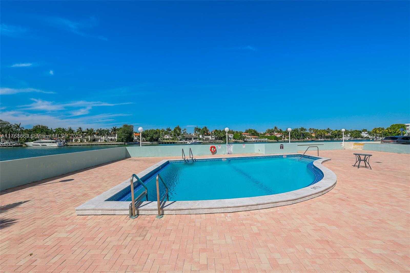 Small Image of 5838 COLLINS AVE #15D, Miami Beach Number 38