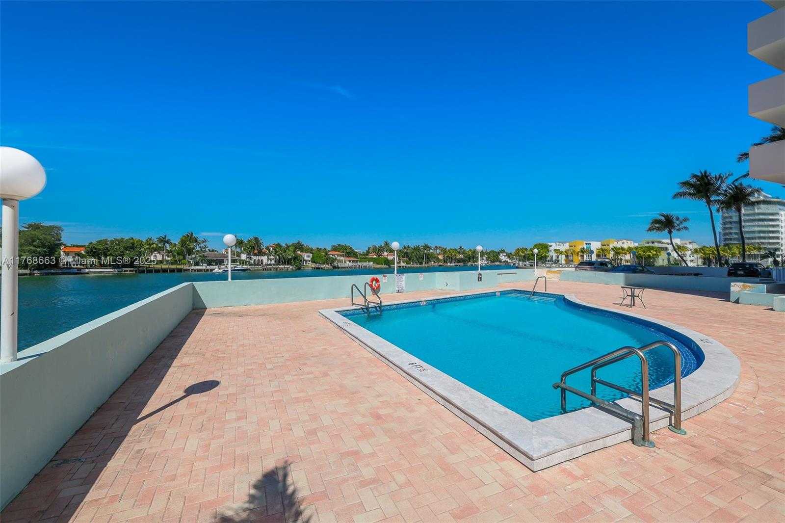 Small Image of 5838 COLLINS AVE #15D, Miami Beach Number 39
