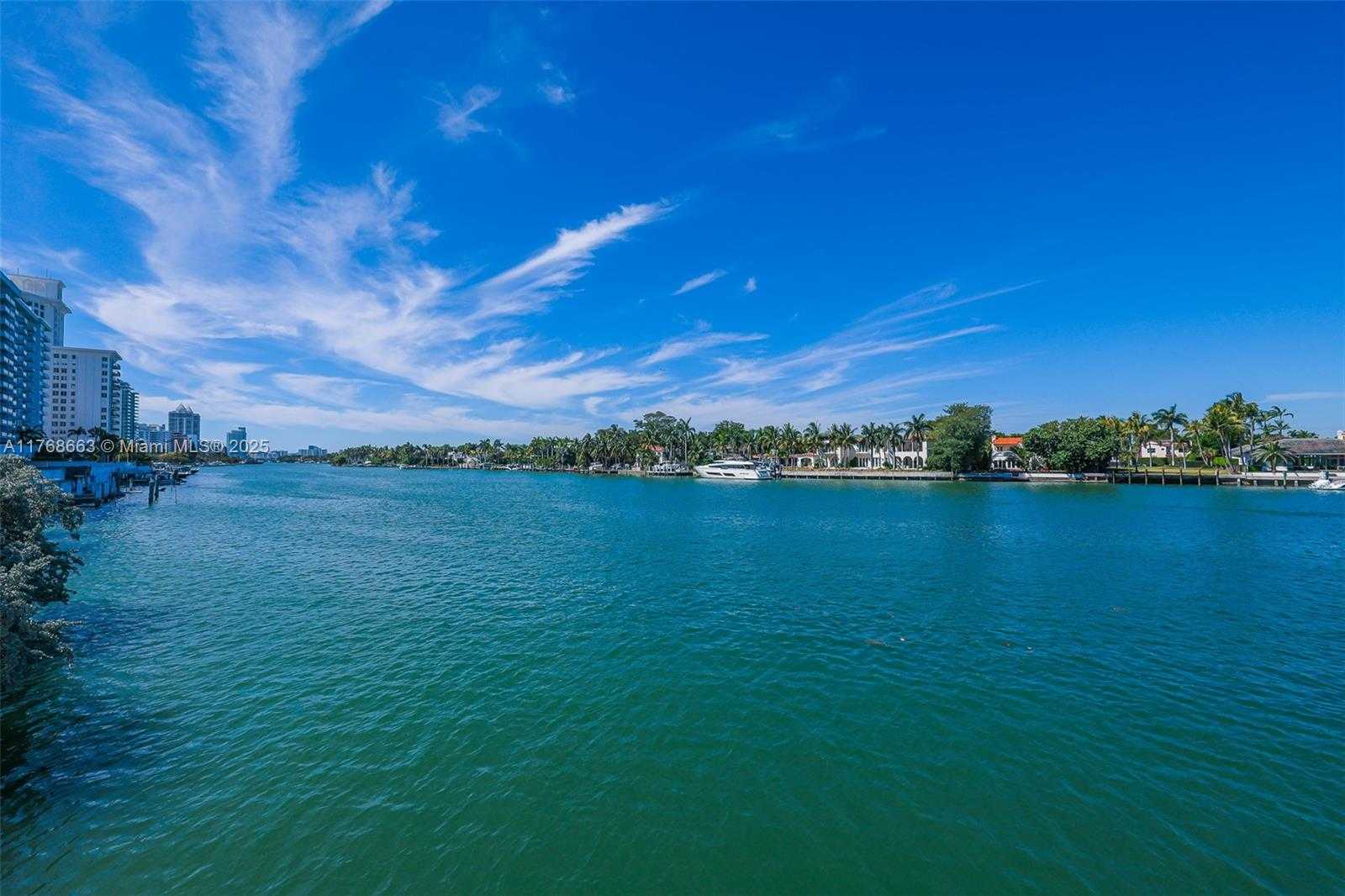 Small Image of 5838 COLLINS AVE #15D, Miami Beach Number 41