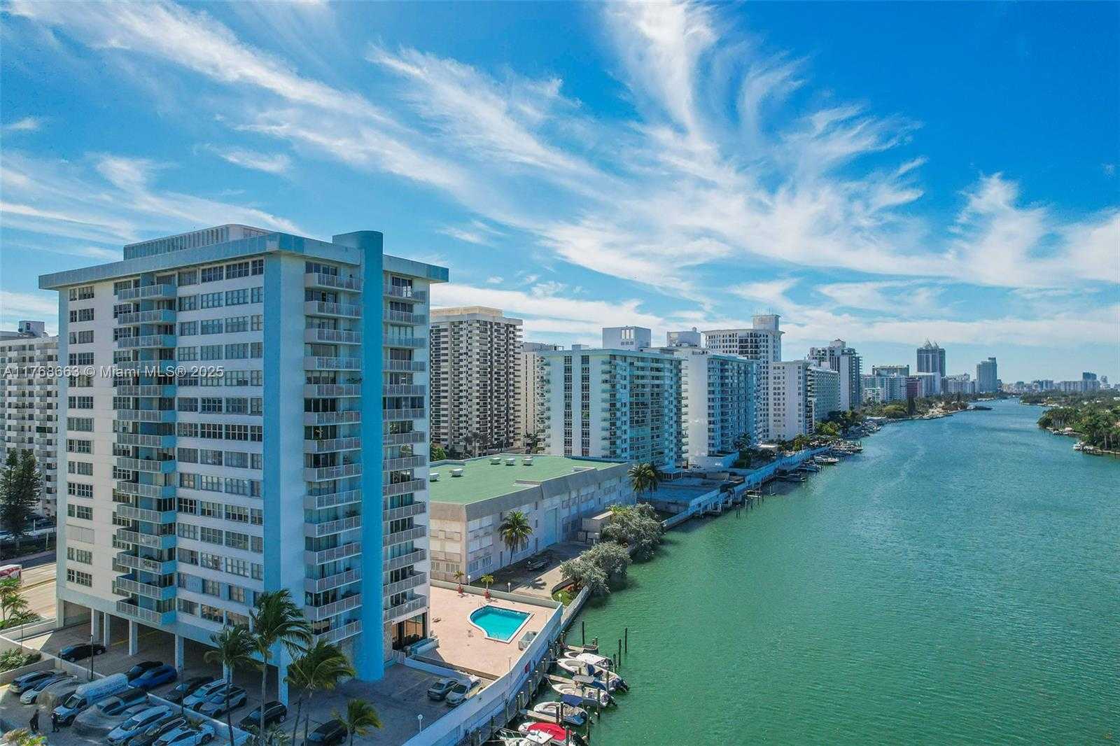 Small Image of 5838 COLLINS AVE #15D, Miami Beach Number 52