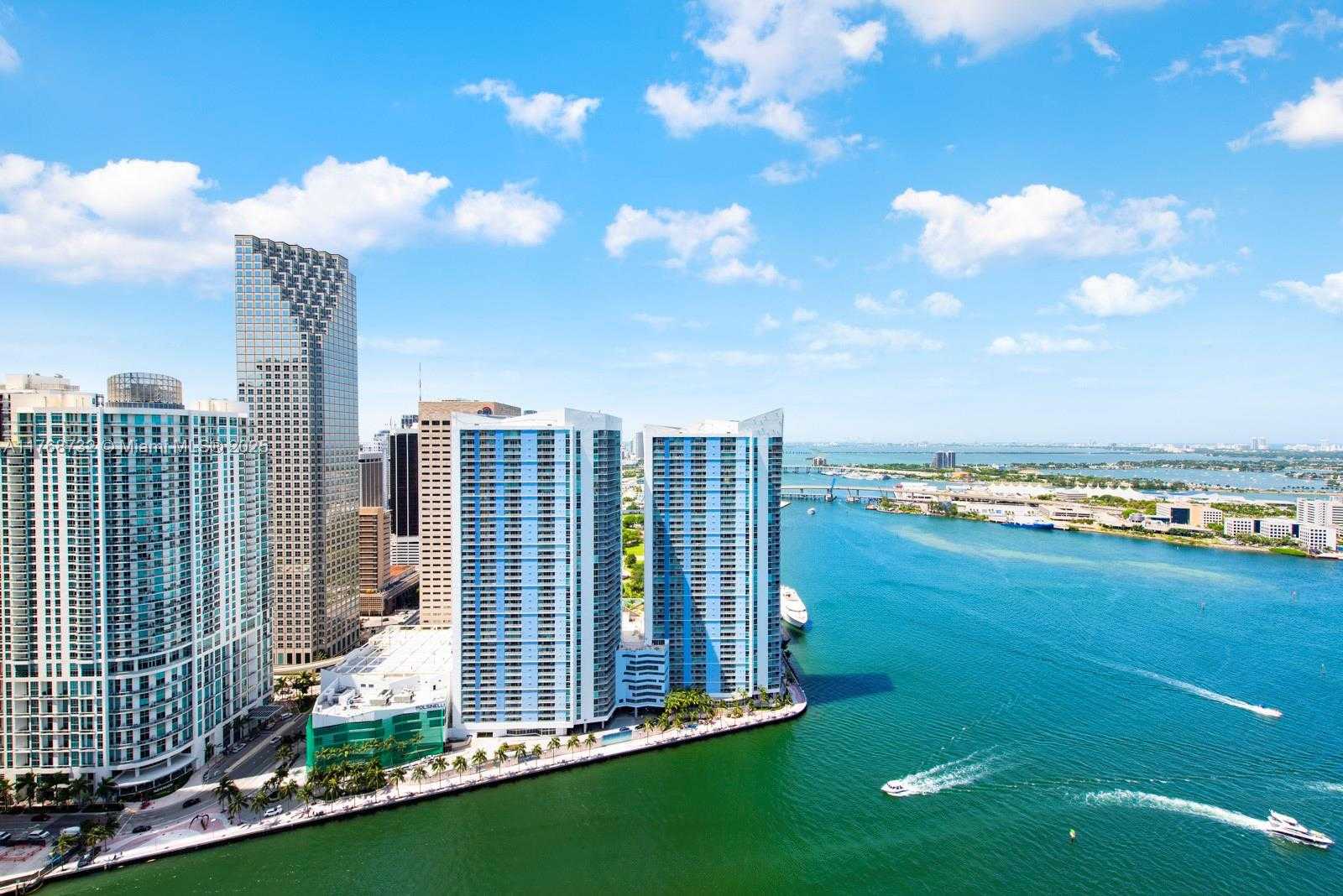 Small Image of 900 BRICKELL KEY BLVD #PH3403, Miami Number 17