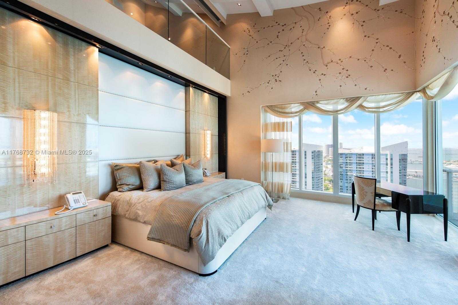 Small Image of 900 BRICKELL KEY BLVD #PH3403, Miami Number 34