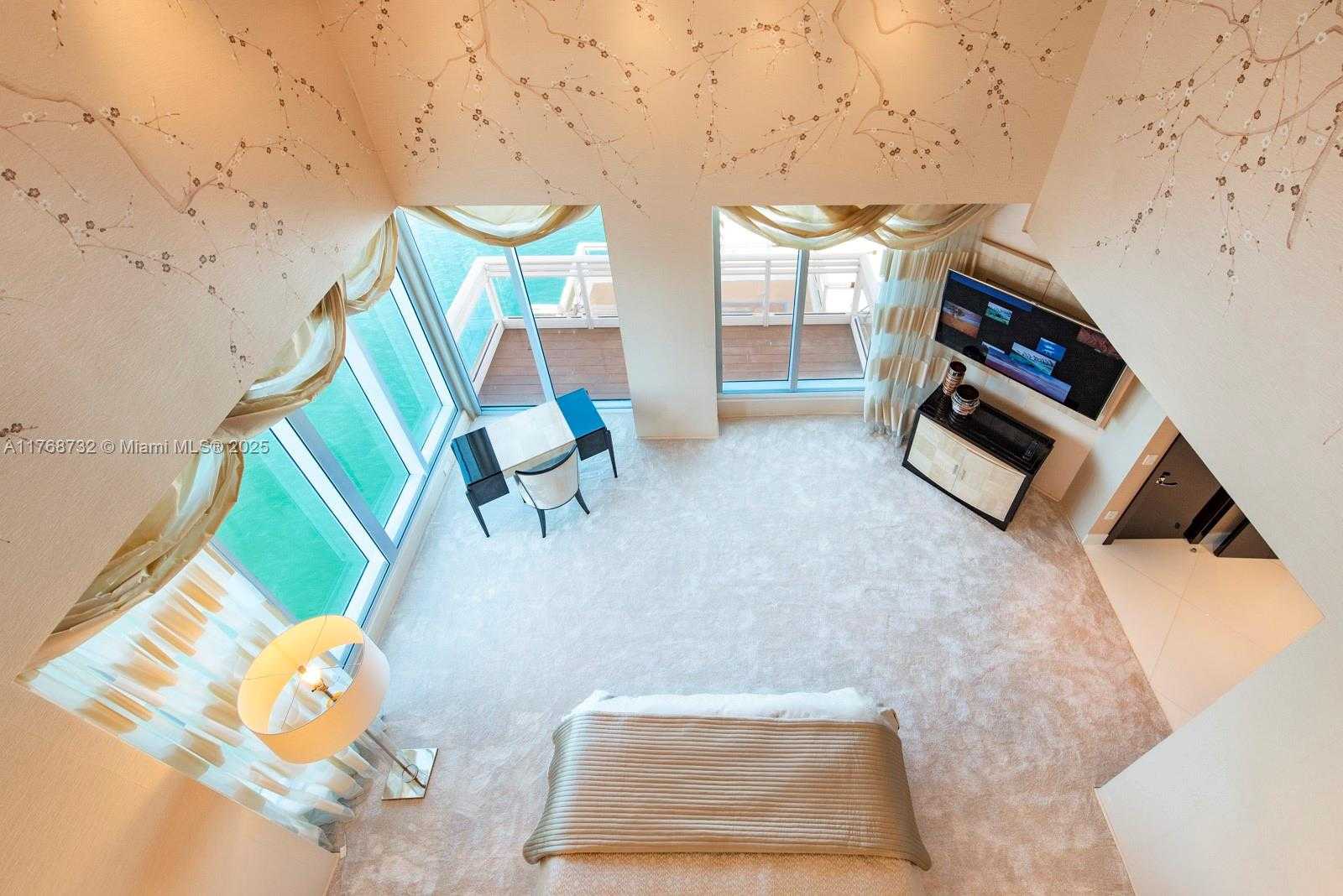 Small Image of 900 BRICKELL KEY BLVD #PH3403, Miami Number 36